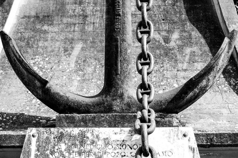 Anchored Between